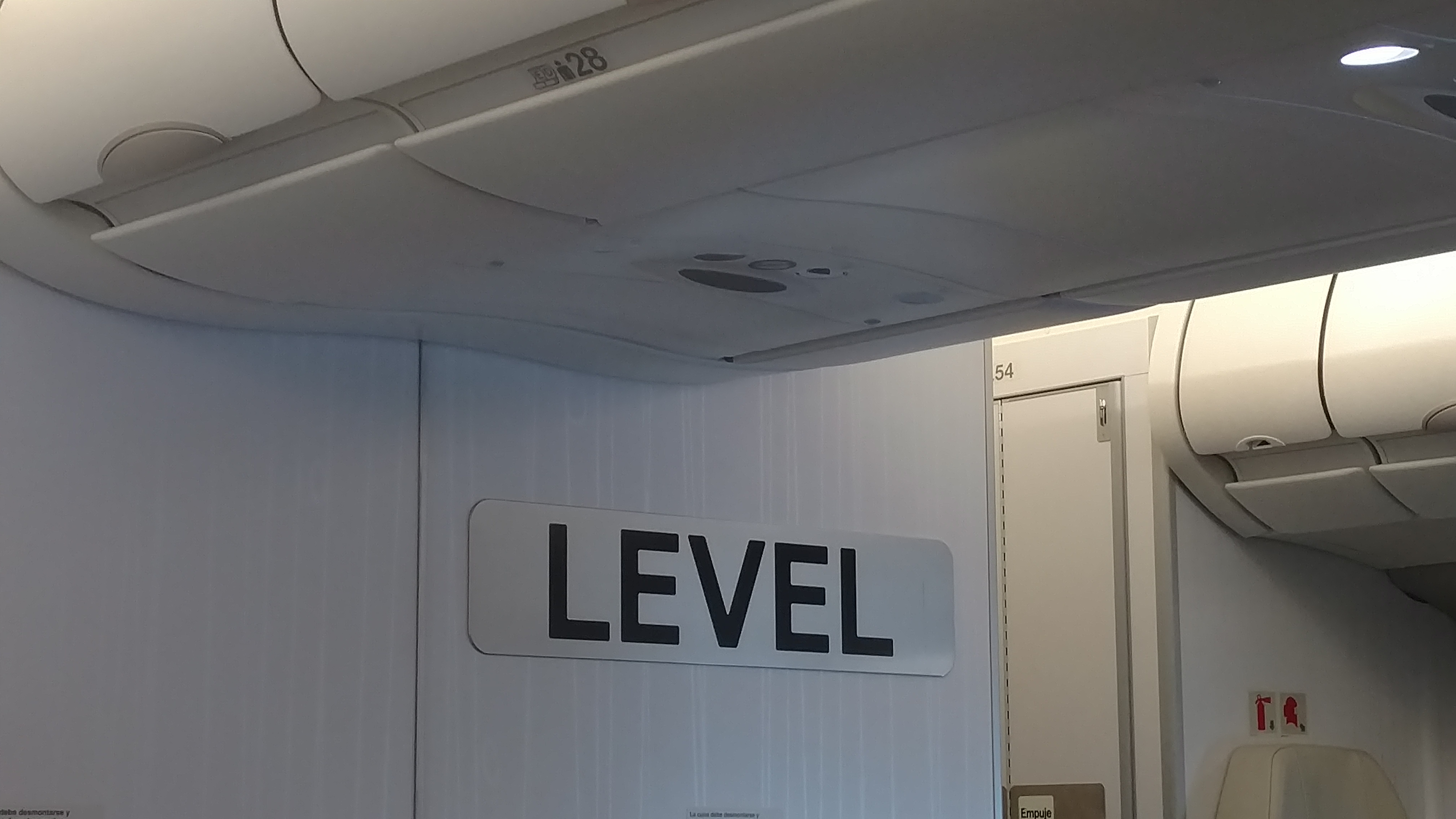 level, volar con level, aerolinea, reporte de vuelo, low cost, buenos aires, barcelona